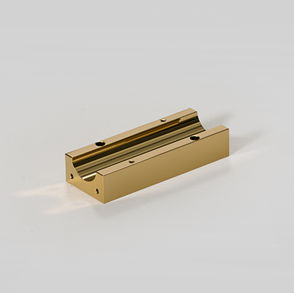 Vergoldete Bauteile